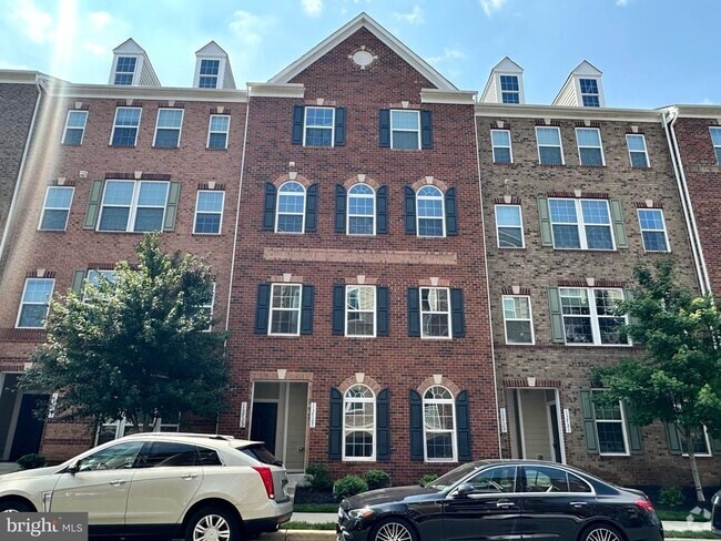 Building Photo - 13727 Endeavour Dr Rental