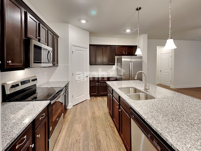 Photo - 728 Callan Ct