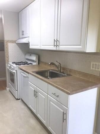 Photo - 54 Shrewsbury Green Dr Unit L