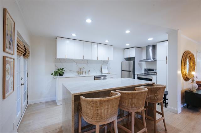 Photo - 5916 Birchbrook Dr Unit 228