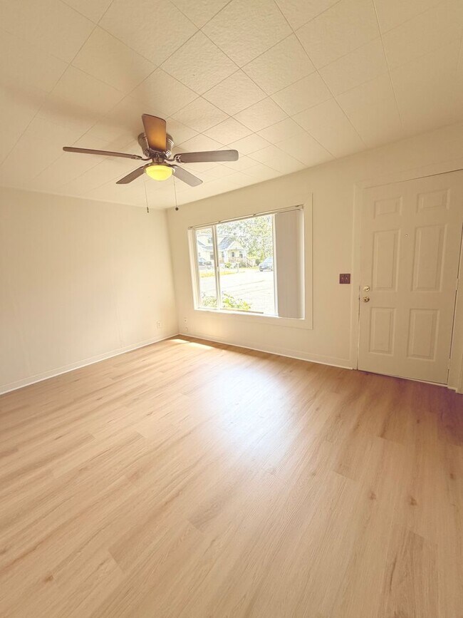 Photo - Hanson (961 Southeast 8th Avenue) Unit 1