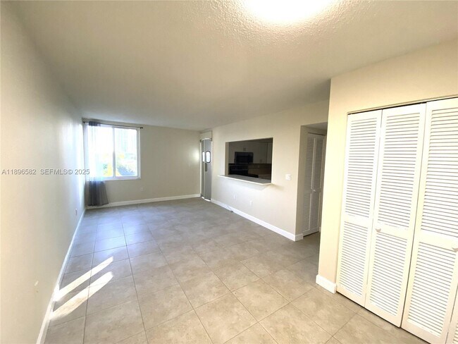 Photo - 250 180th Dr Unit 504