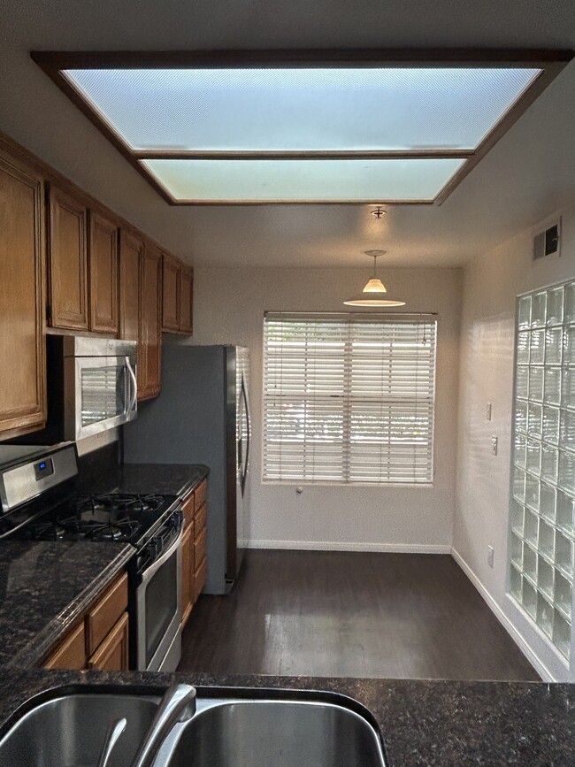 Photo - 415 Townsquare Ln Unidad 127