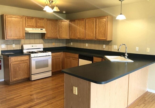 Photo - 4838 Sycamore Dr