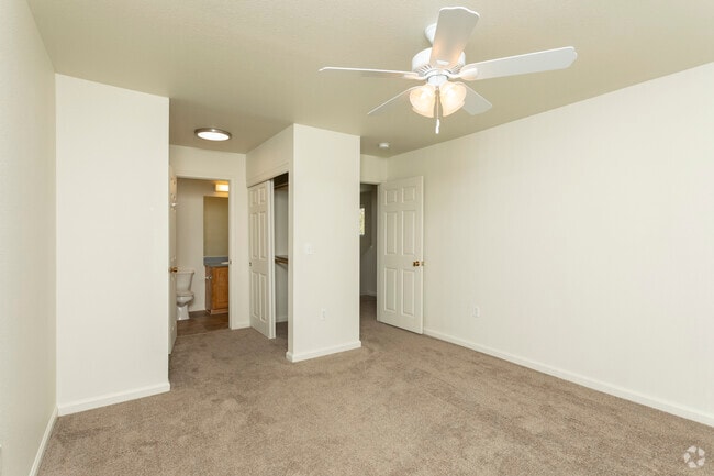 3BD, 2.5BA - Master Bedroom