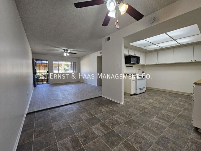 Photo - 282 Molino Ave Unidad D