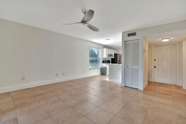 Photo - 8132 SE Croft Cir Unit A-1