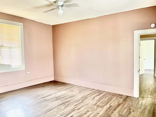 Photo - 814 S 16th St