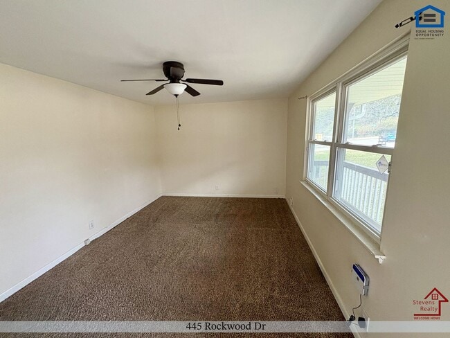 Photo - 445 Rockwood Dr