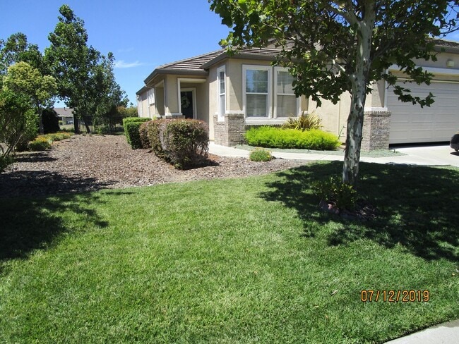 Photo - 451 Edgewood Dr