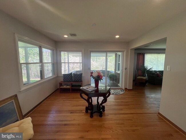 Photo - 5472 Merry Oaks Rd