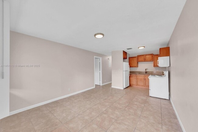 Building Photo - 2610 Riverland Dr Unit 1-2 Rental