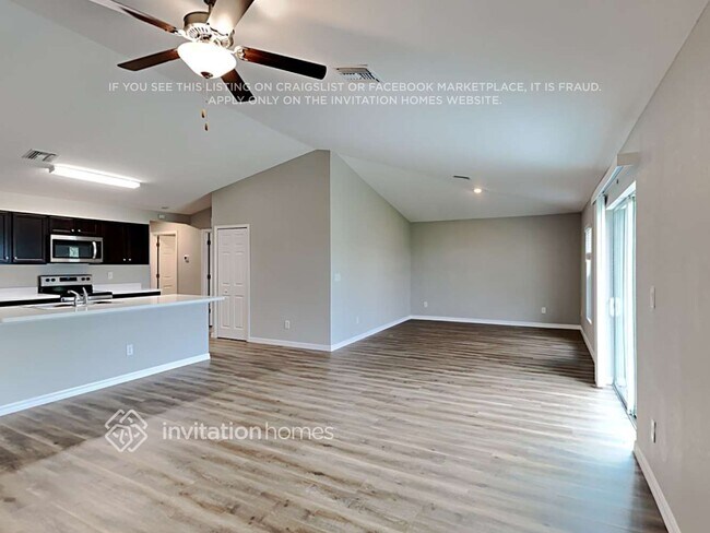 Photo - 1106 NE 13th Pl