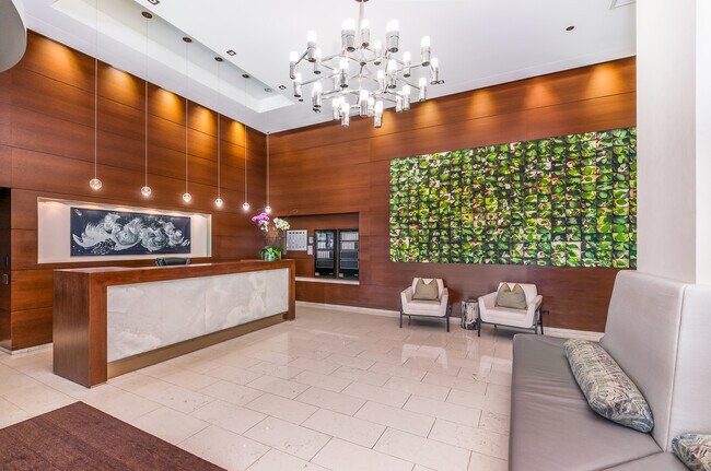 Photo - 1201 S Prairie Ave Unidad 706