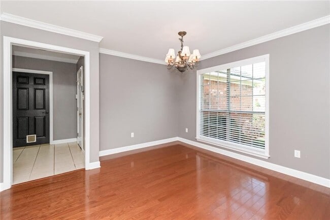 Photo - 7130 Haleys Way