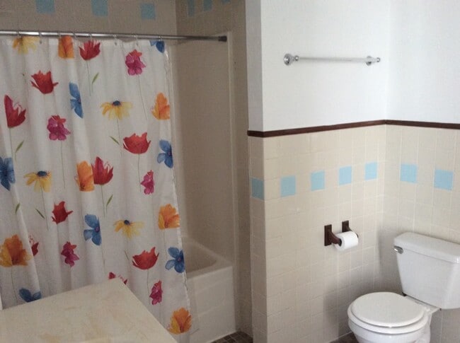 Bathroom - 1667 Doty St Unit 1 lower