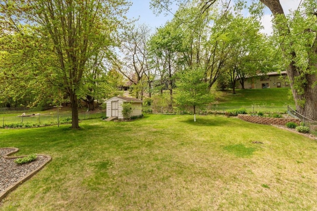 Photo - 656 17th Ave NW