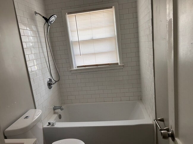 Photo - 2702 Garvin Rd NW