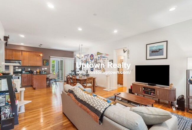 Building Photo - 112 Academy Hill Rd Unit 1 Rental