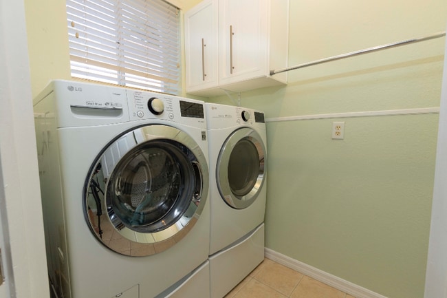 Photo - 3325 Antica St