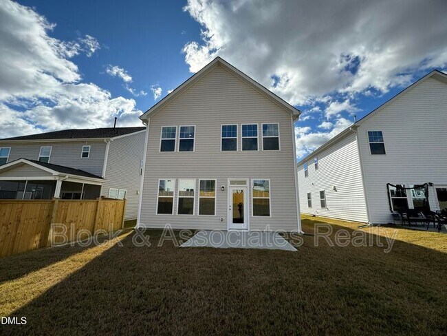 37 Bluebell St