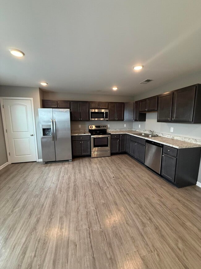 Photo - 2716 Hailey Rose Way