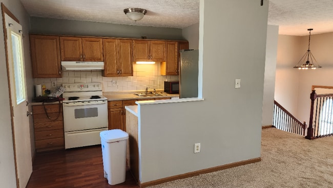 Photo - 620 Mistletoe Ct