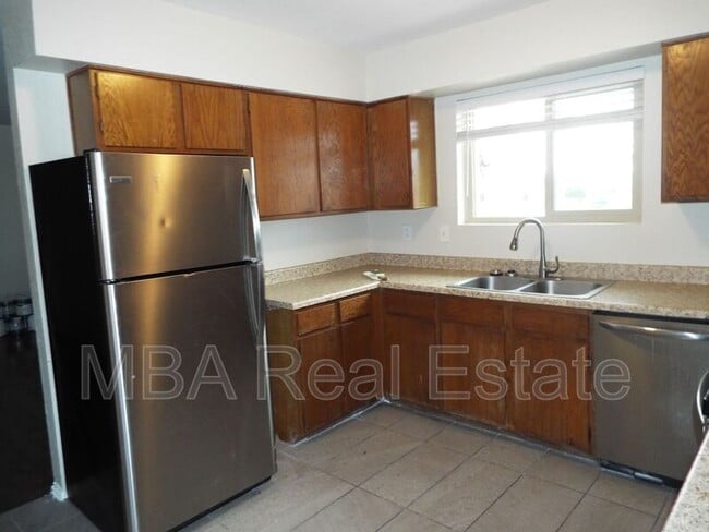 Photo - 3150 E Cicero St