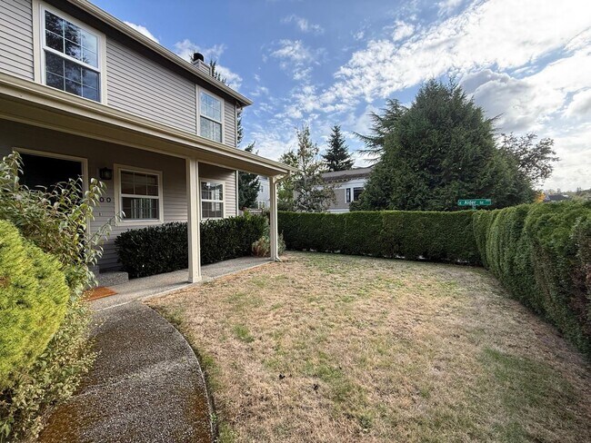 Photo - 3 Bed 2.5 Bath House In Leschi