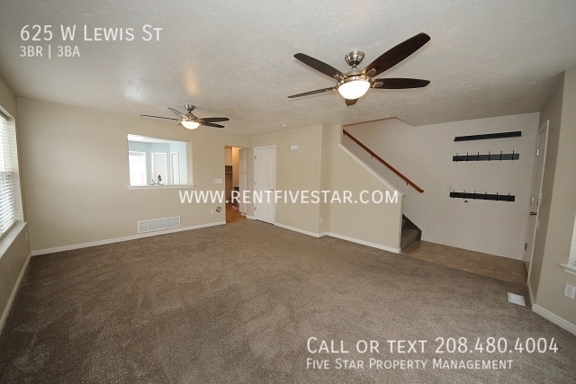 Photo - 625 W Lewis St