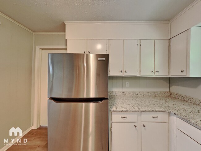 Photo - 1407 Sycamore Dr NW