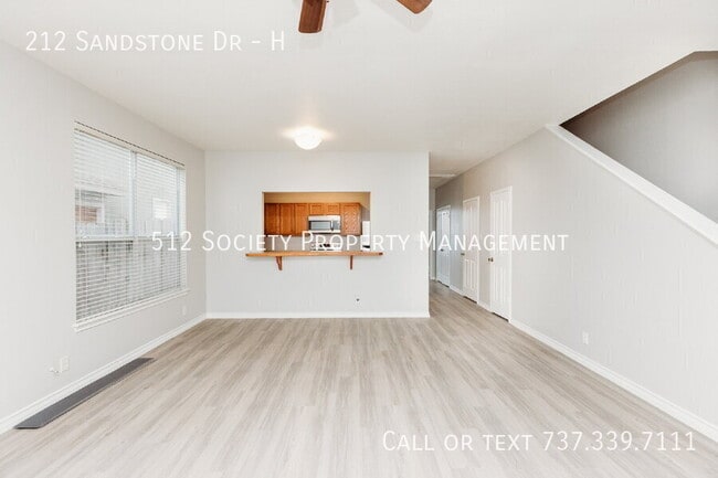 Photo - 212 Sandstone Dr Unit H