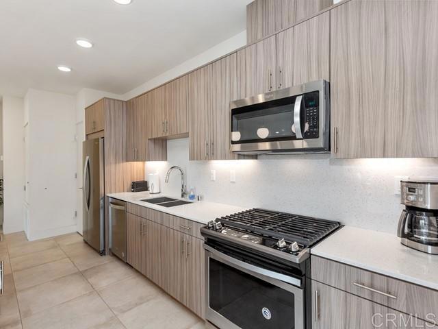 Photo - 175 The Riv Condo