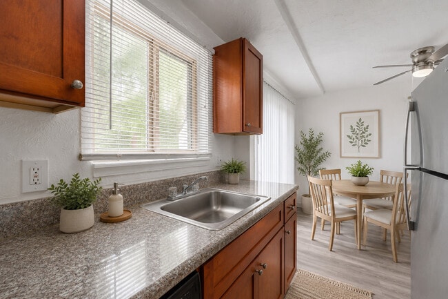 Rosewood Park Apartments