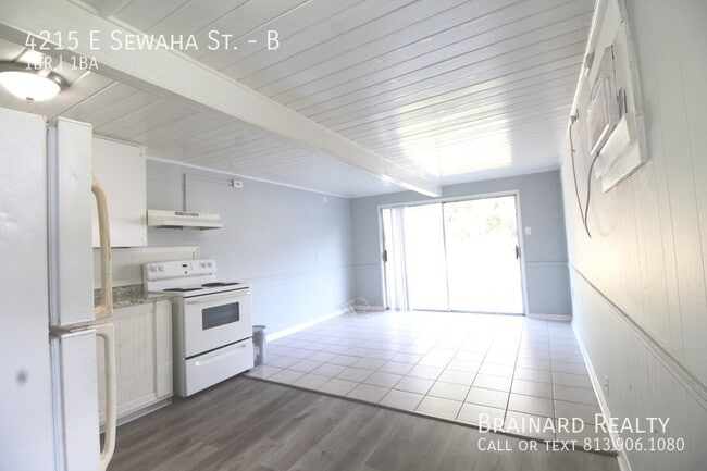 Photo - 4215 E Sewaha St Unidad B