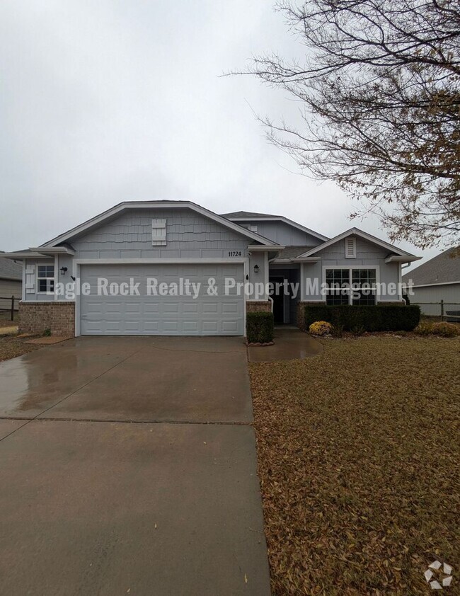 Building Photo - Owasso Home for Rent (3beds/2baths)