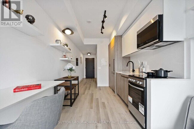 Photo - 1635 Military Trail Unité 223