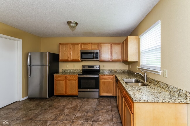 Photo - 1849 Southernwood Ln