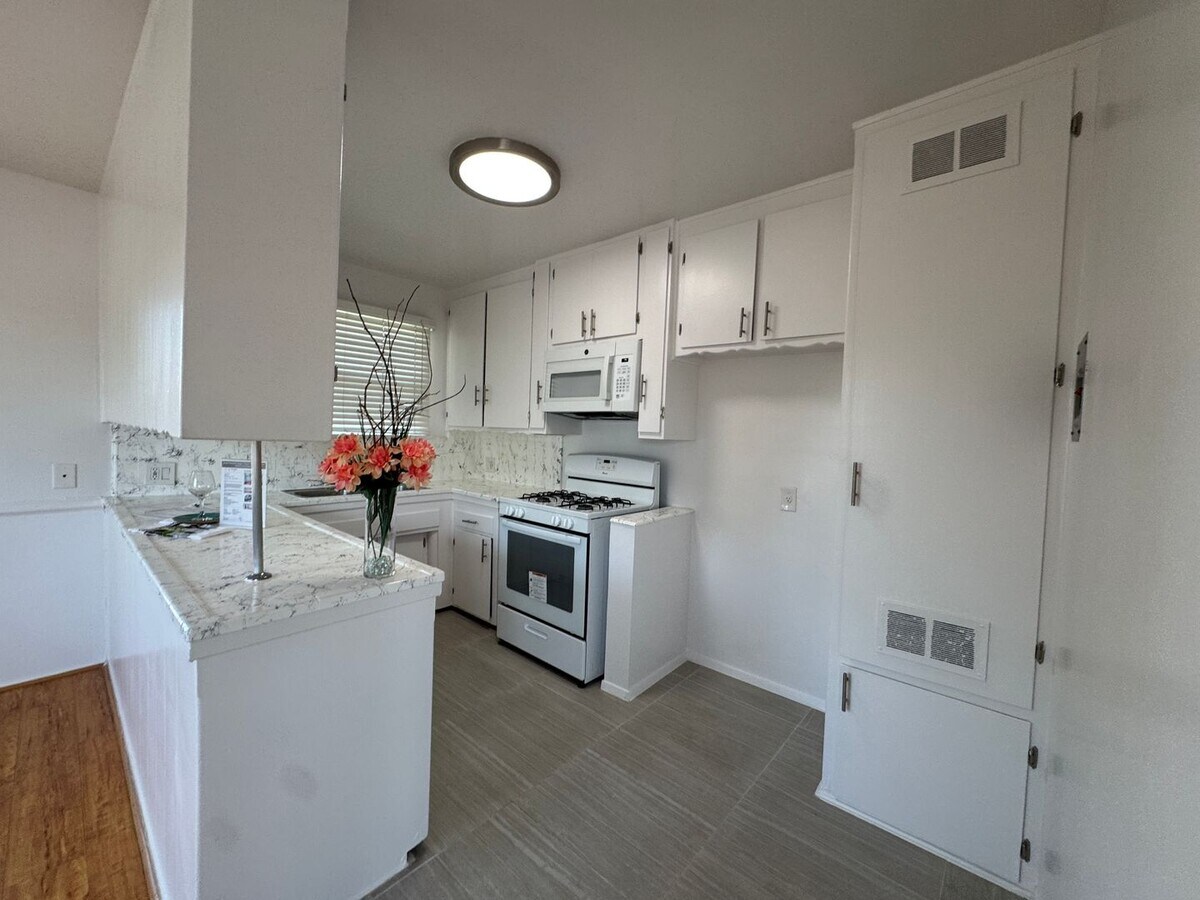 Photo - 11320 Tiara St