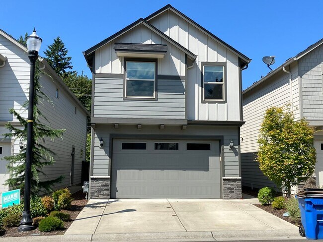 Stunning 4 Bedroom House in Salmon Creek -... - Stunning 4 Bedroom House in Salmon Creek -...