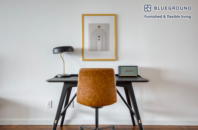 Photo - 985 5th Ave Unidad FL24-ID1404