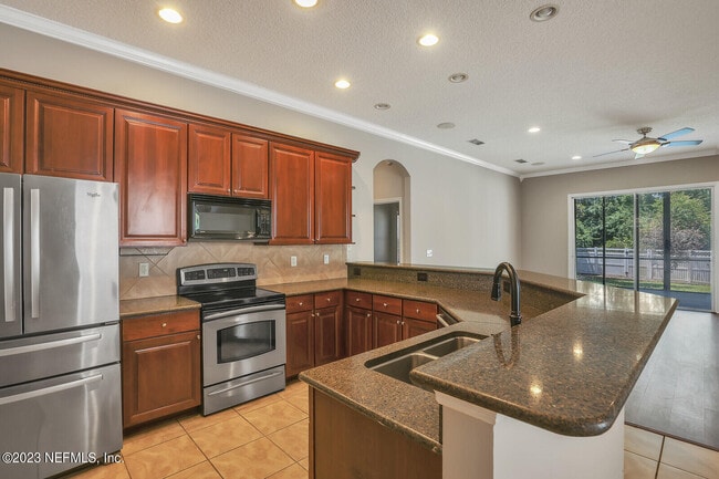 Photo - 860 Briarcreek Rd