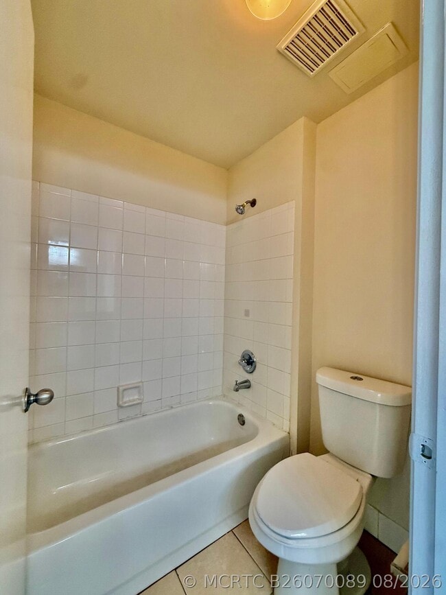 Photo - 6960 SW 39th St Unit E207