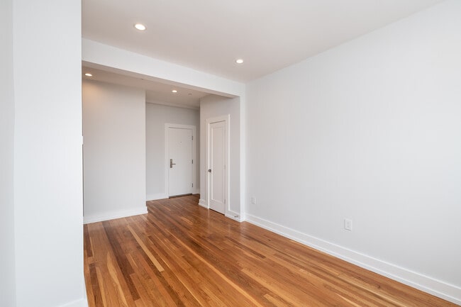 Photo - 16 Forest St Unit 43