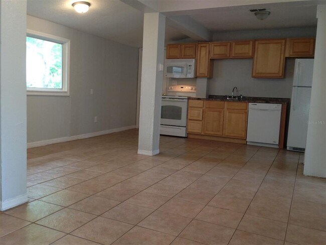 1328 Cloverlawn Ave