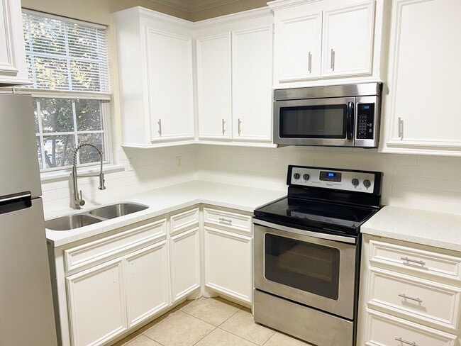 Photo - 1404 April Villa W Unit D