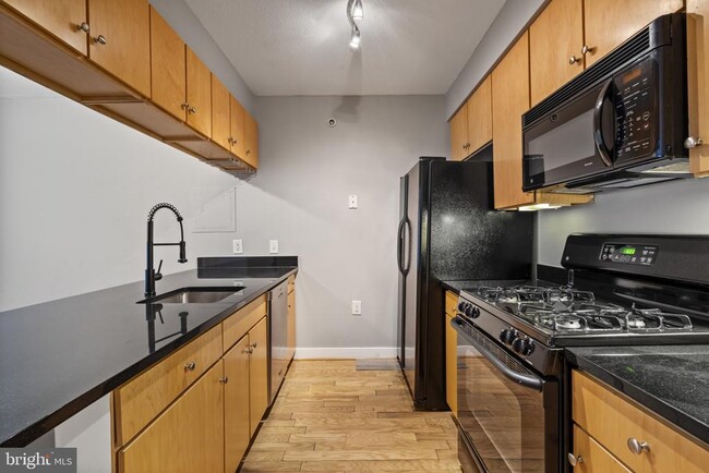 Photo - 1117 10th St NW Unit 202