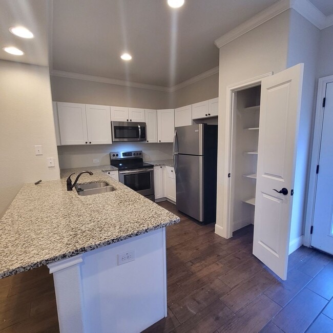 Photo - Townhome for rent