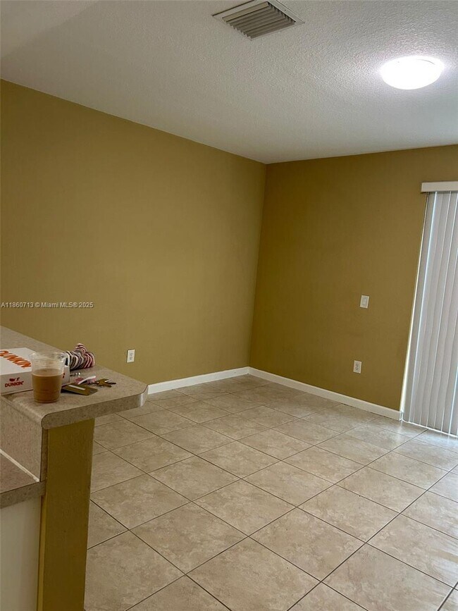 Photo - 152 SE 29th Ave Unit 6