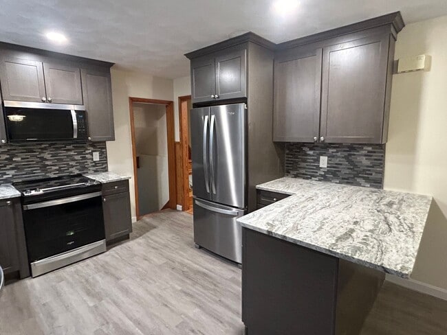 Photo - Great spacious Single Family